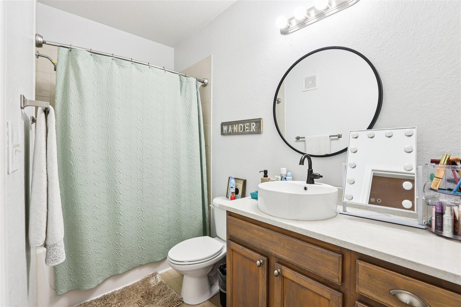 10125 COURTNEY PALMS BLVD #201, TAMPA, FL, 33619