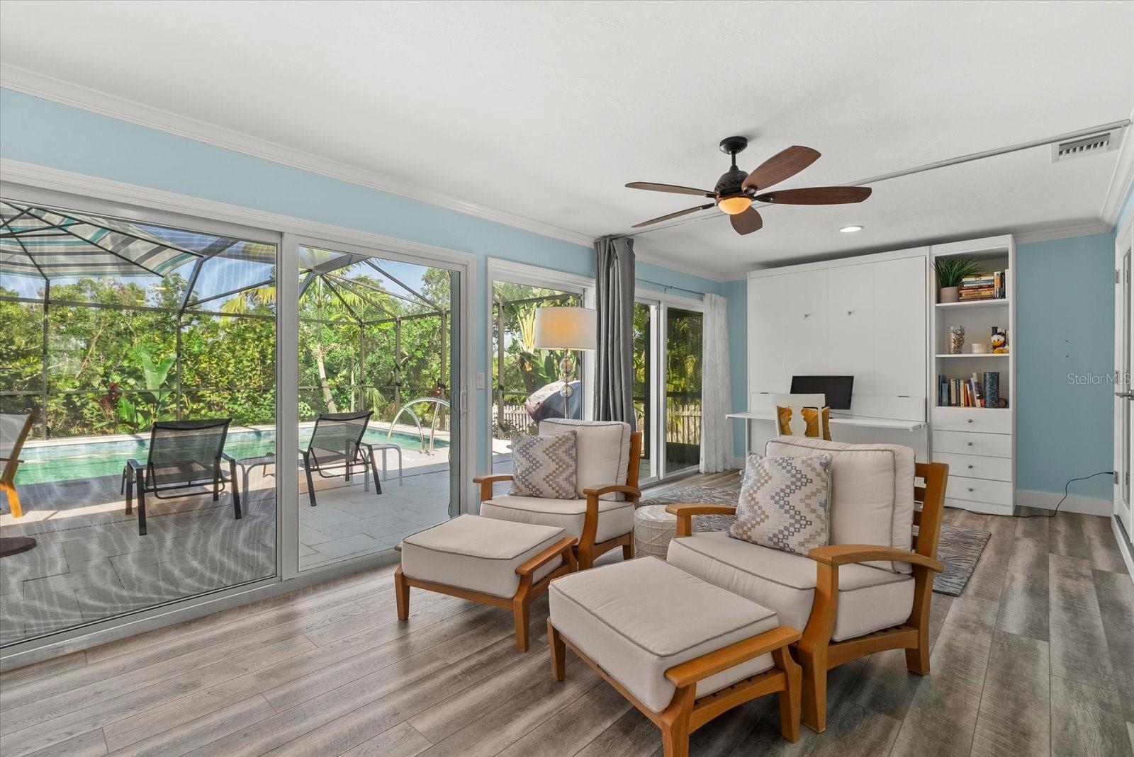 704 TROPICAL CIR, SARASOTA, FL, 34242