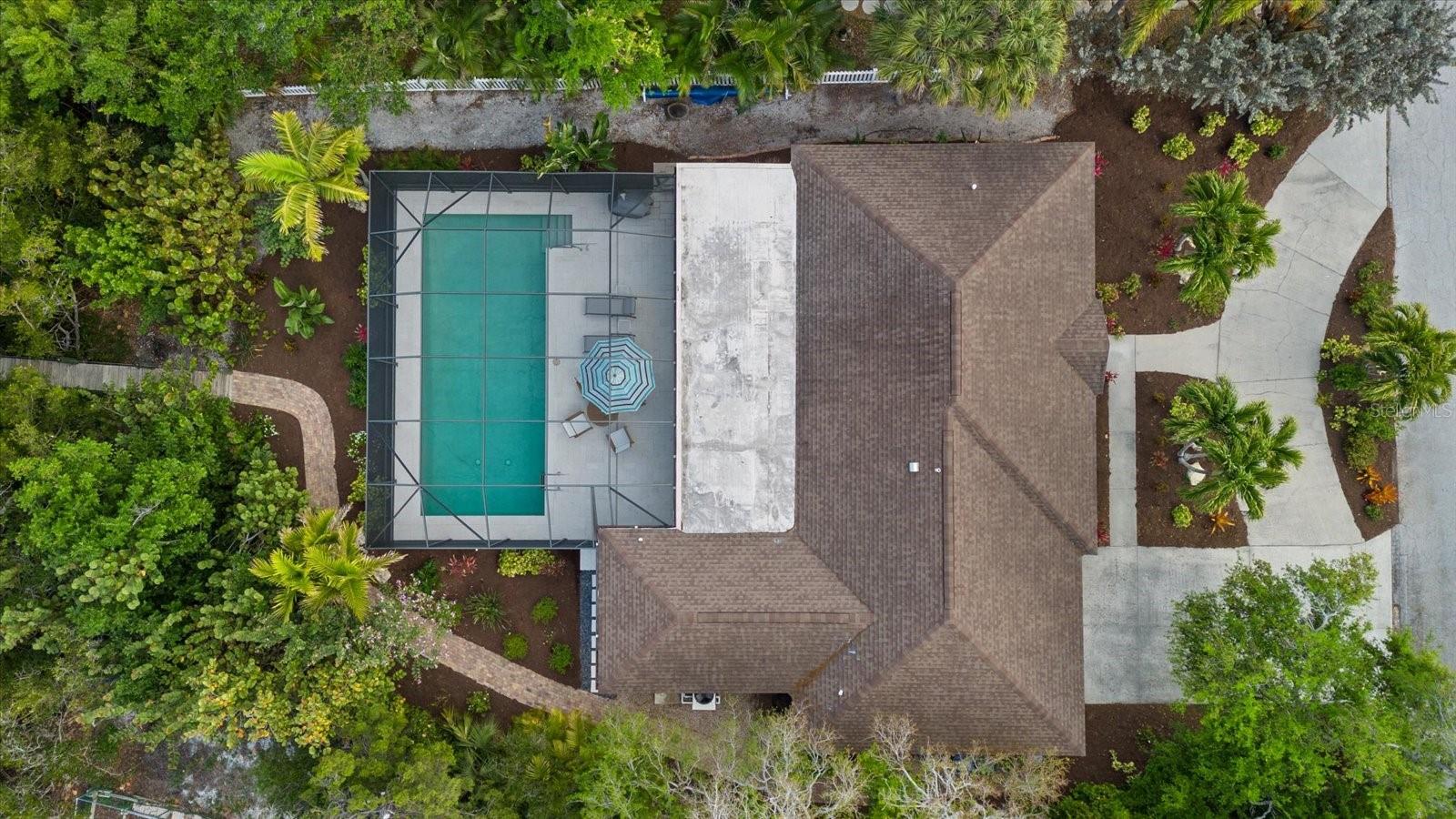 704 TROPICAL CIR, SARASOTA, FL, 34242