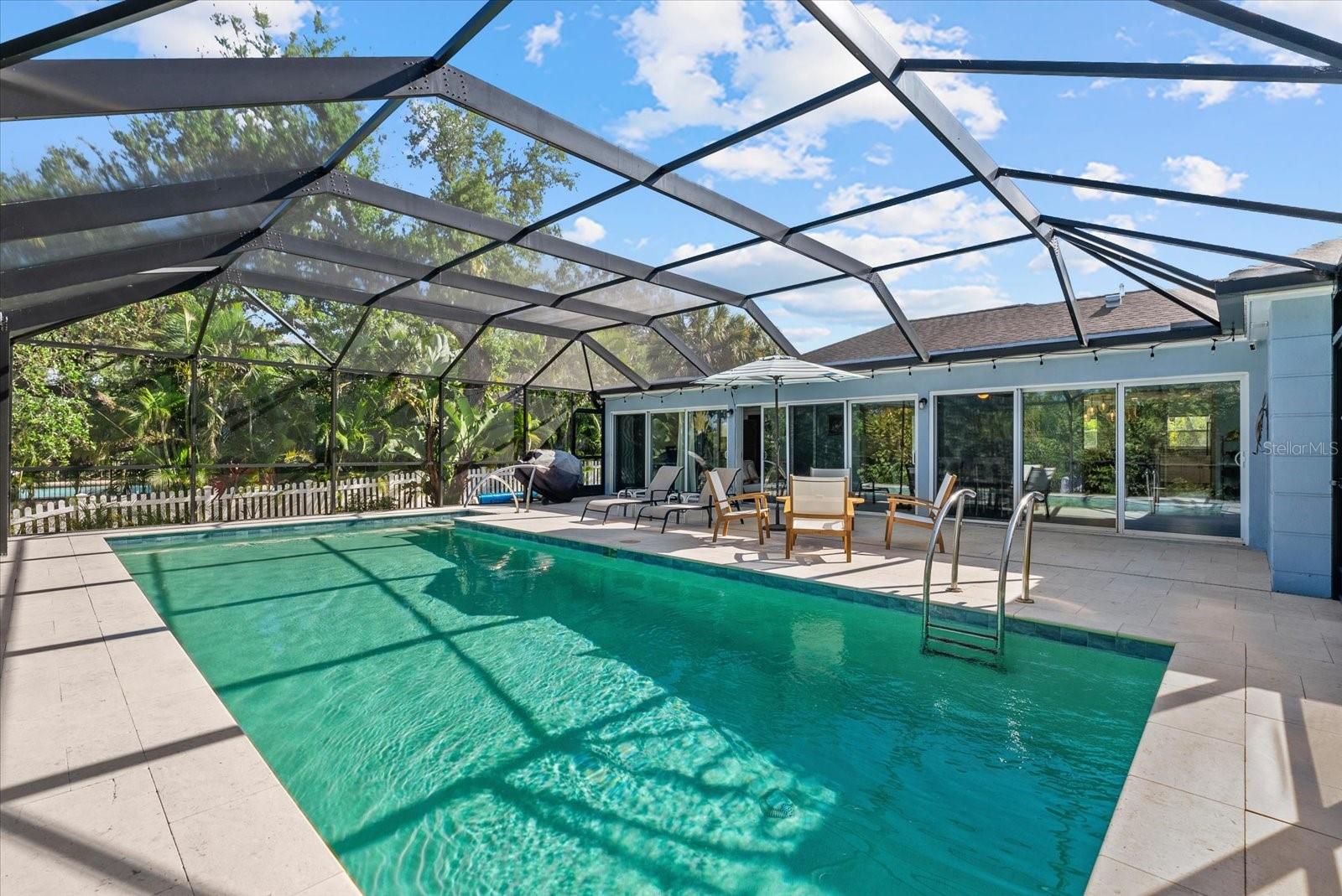 704 TROPICAL CIR, SARASOTA, FL, 34242