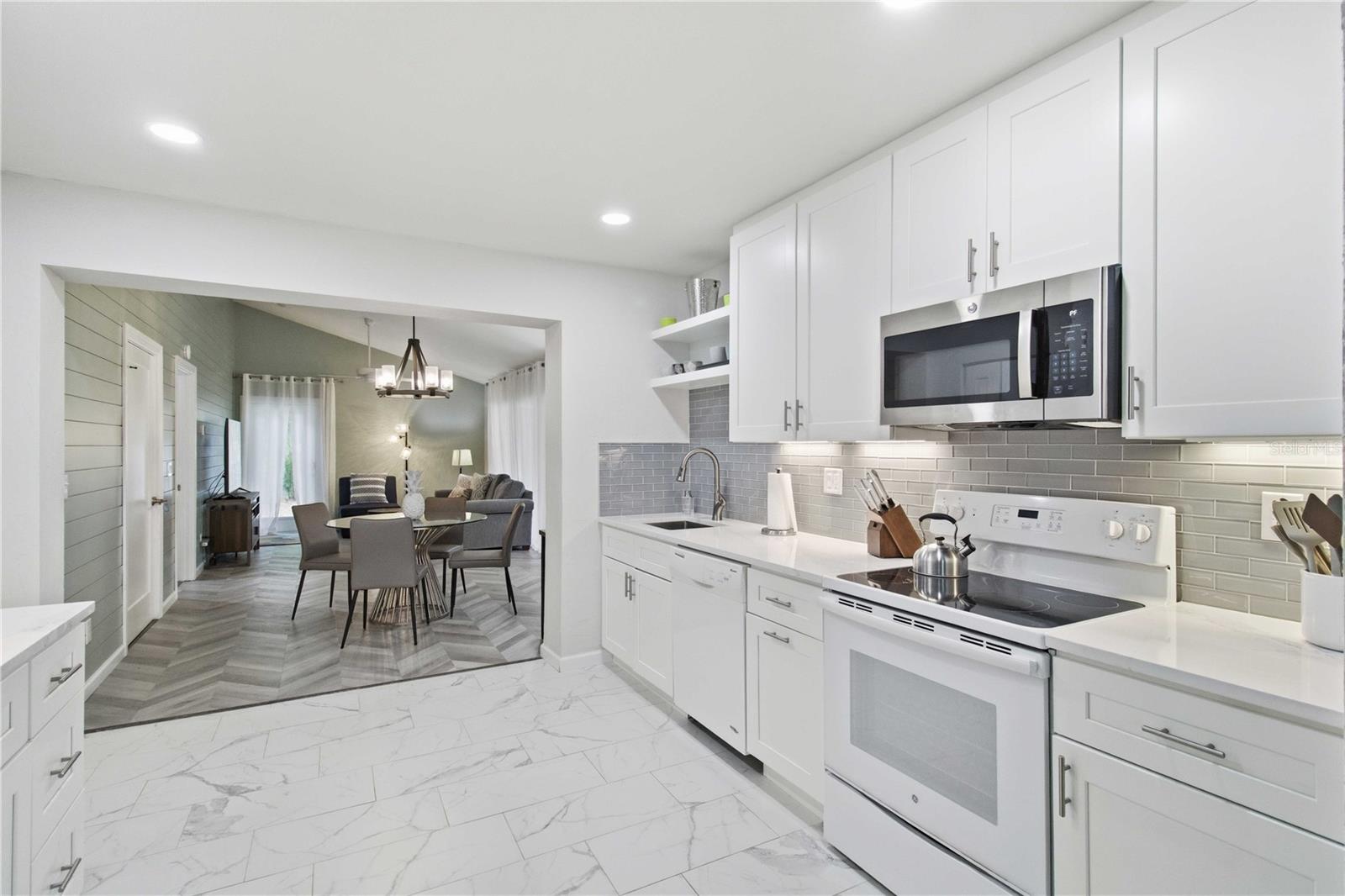 2545 BROWNING ST, SARASOTA, FL, 34237