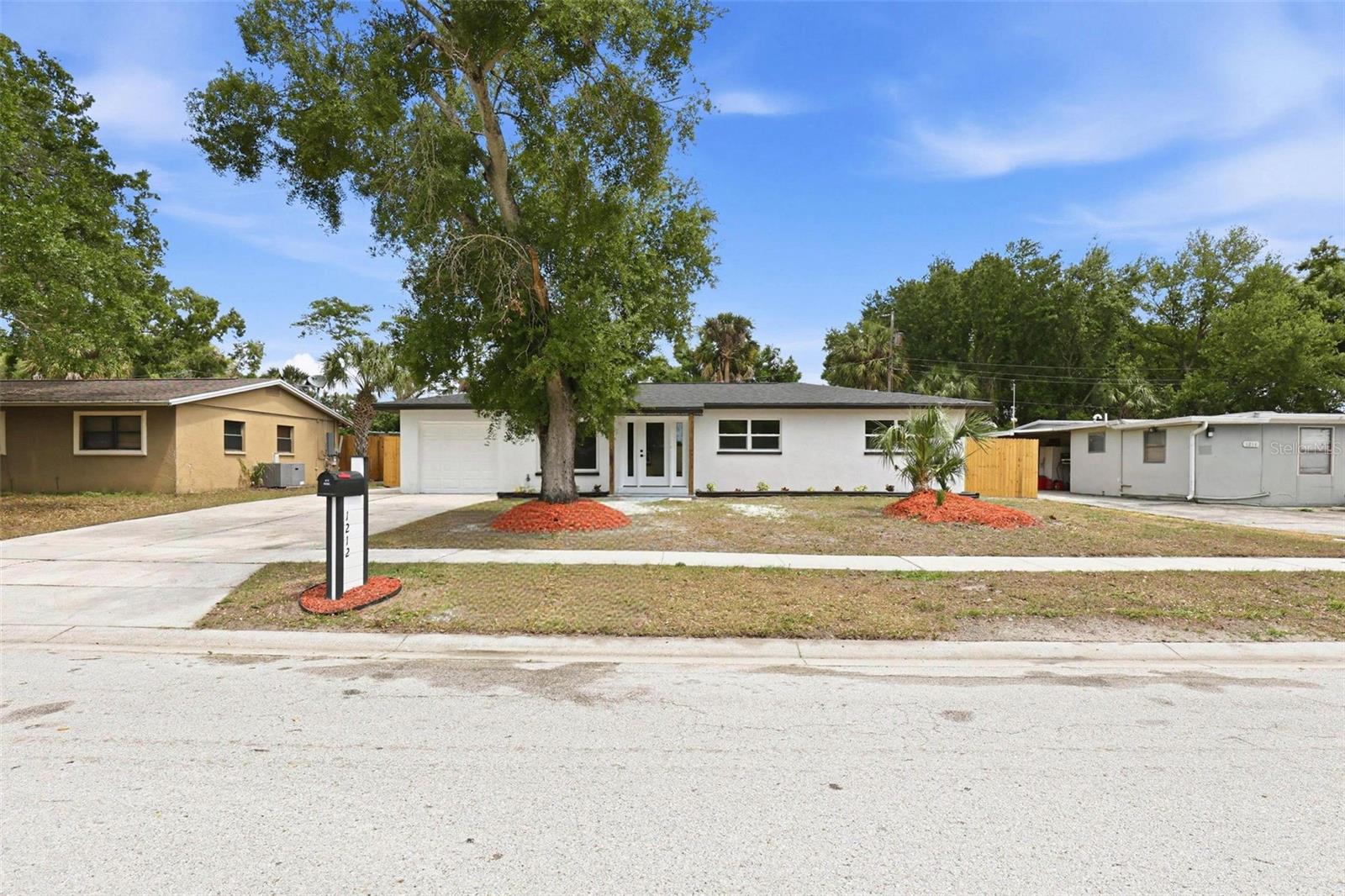 1212 JULIAN LANE DR, TAMPA, FL, 33619