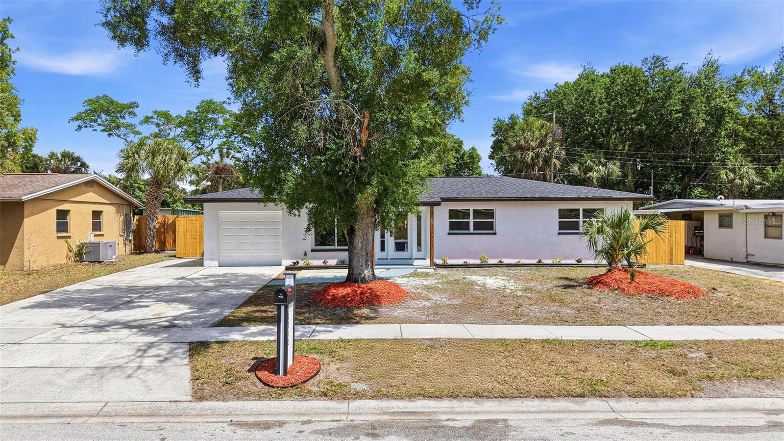 1212 JULIAN LANE DR, TAMPA, FL, 33619