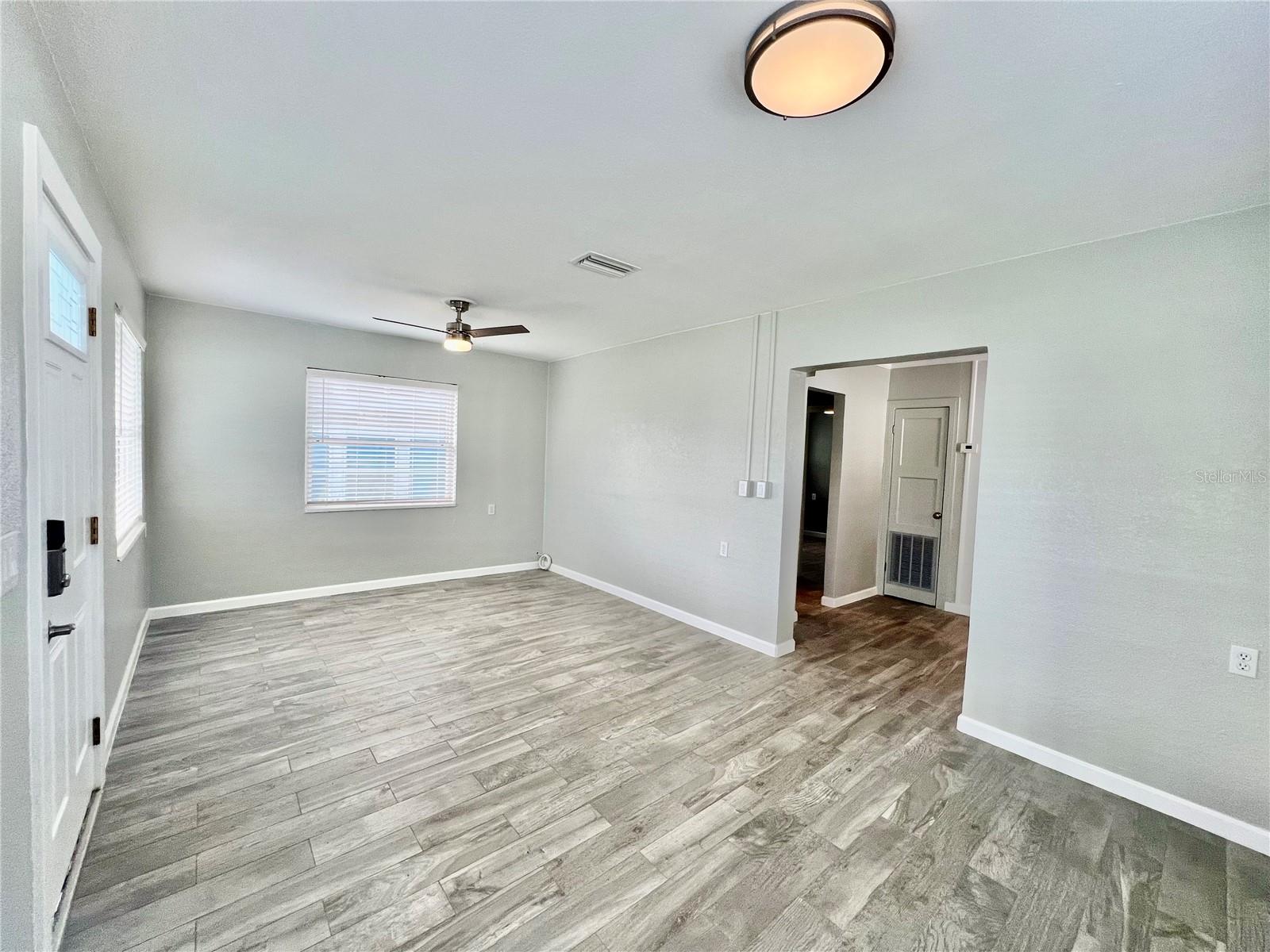 107 W MINNEHAHA ST, TAMPA, FL, 33604