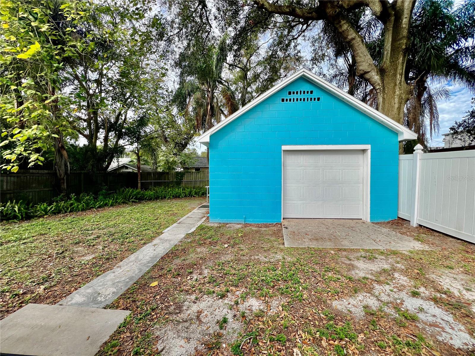 107 W MINNEHAHA ST, TAMPA, FL, 33604