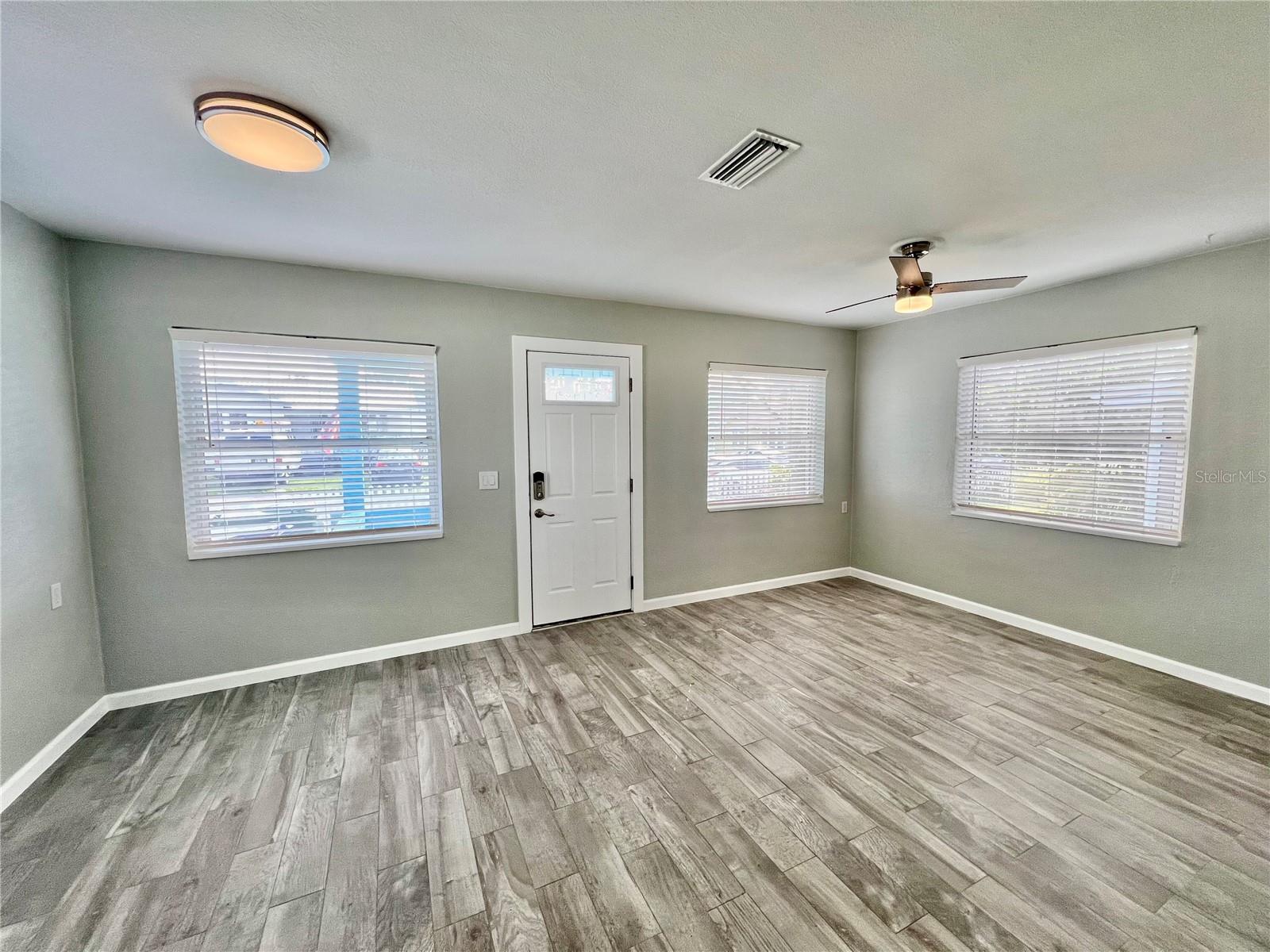 107 W MINNEHAHA ST, TAMPA, FL, 33604