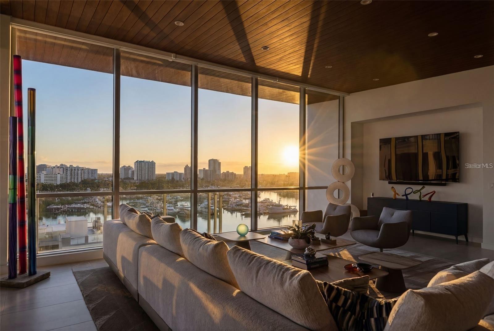 111 GOLDEN GATE PT #802PH, SARASOTA, FL, 34236
