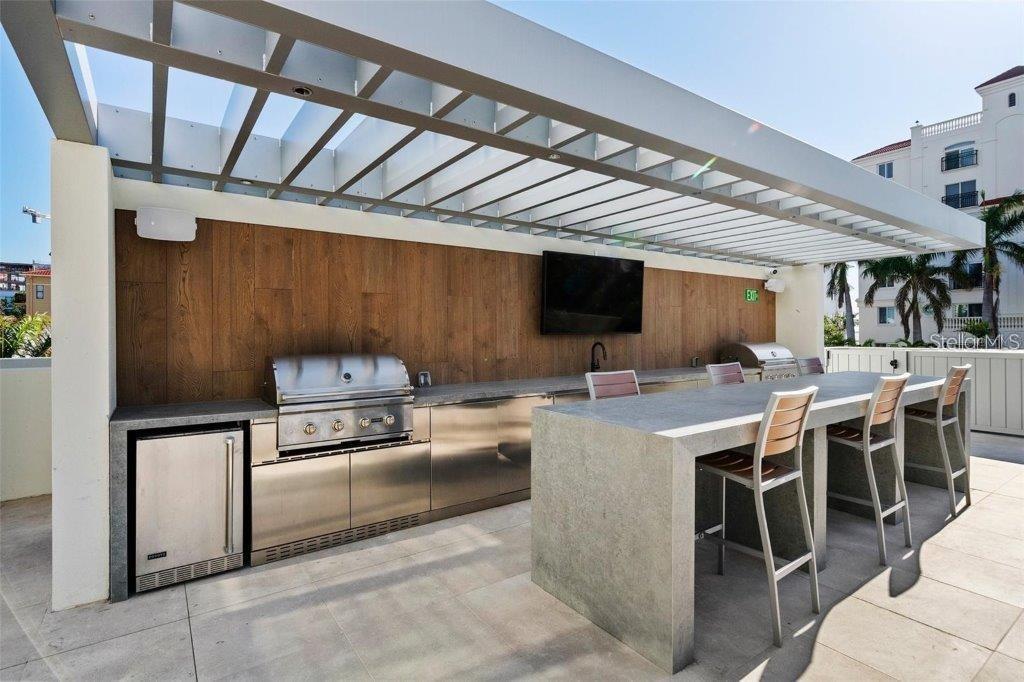 111 GOLDEN GATE PT #802PH, SARASOTA, FL, 34236