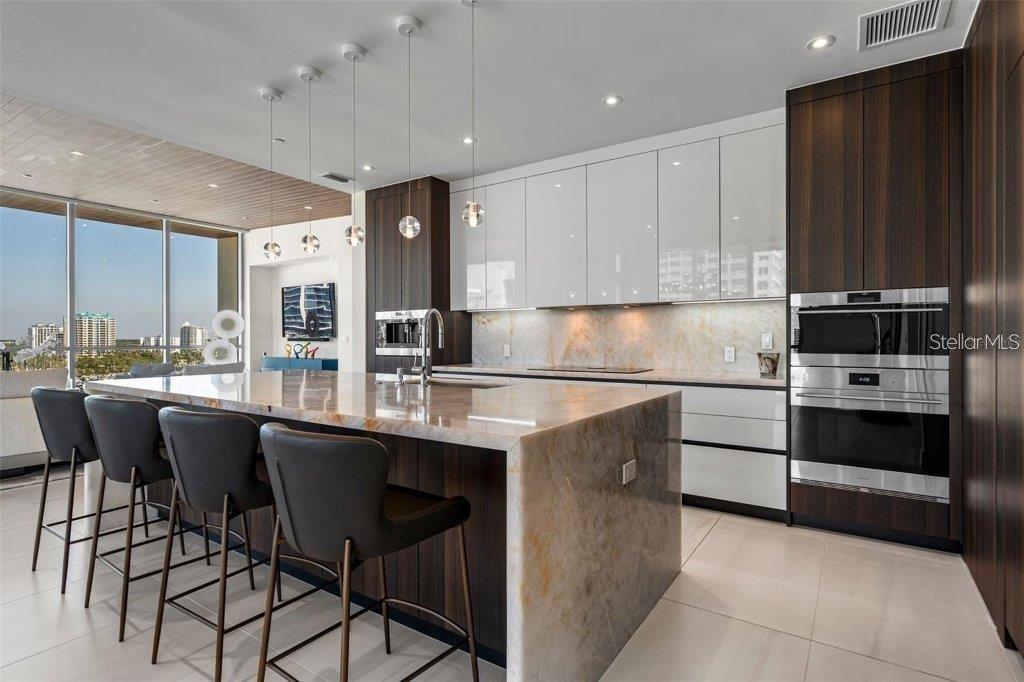 111 GOLDEN GATE PT #802PH, SARASOTA, FL, 34236