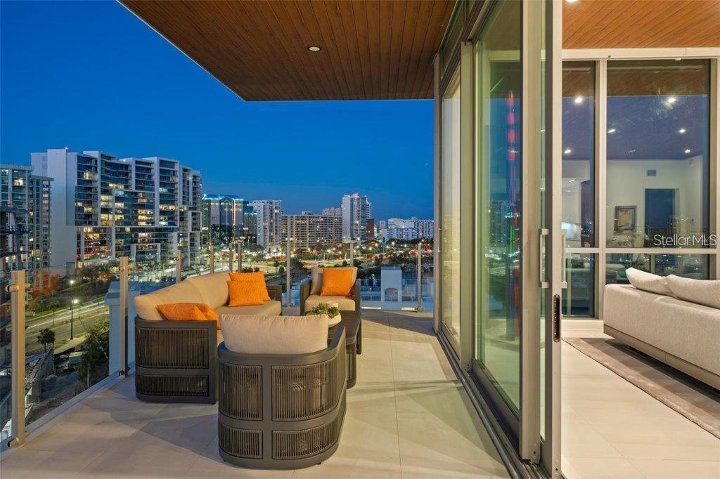 111 GOLDEN GATE PT #802PH, SARASOTA, FL, 34236