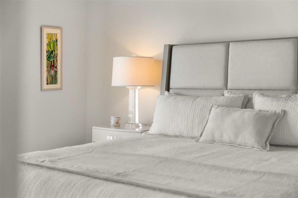 111 GOLDEN GATE PT #802PH, SARASOTA, FL, 34236