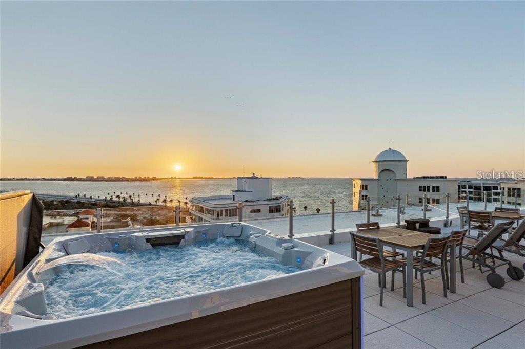 111 GOLDEN GATE PT #802PH, SARASOTA, FL, 34236