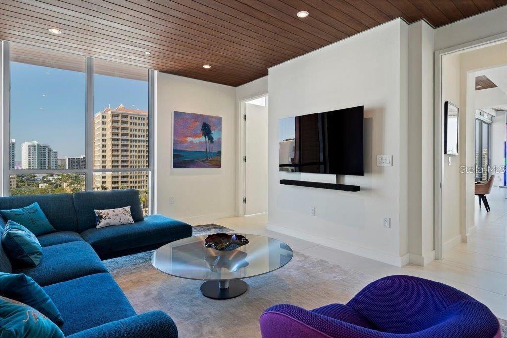 111 GOLDEN GATE PT #802PH, SARASOTA, FL, 34236