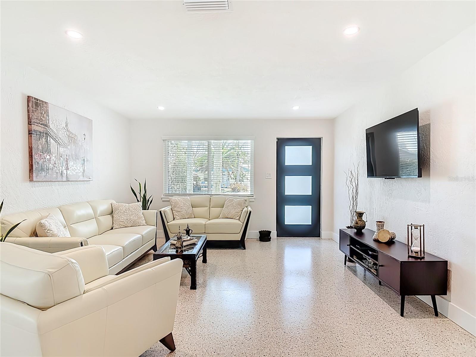 214 CONDICT DR, NEW SMYRNA BEACH, FL, 32169