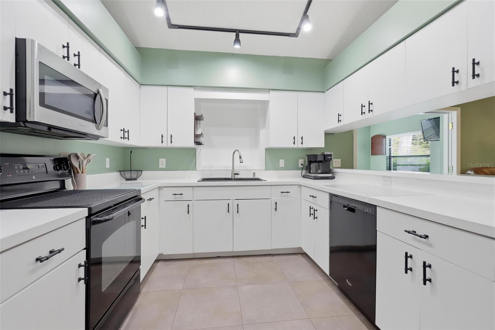 731 EDGEWILD CT, ORANGE CITY, FL, 32763