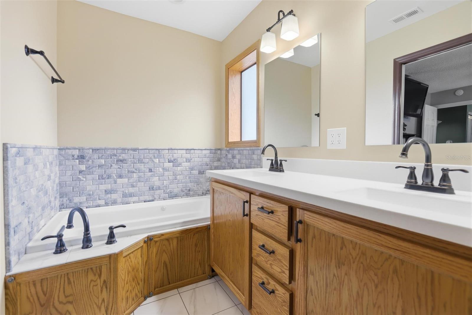731 EDGEWILD CT, ORANGE CITY, FL, 32763