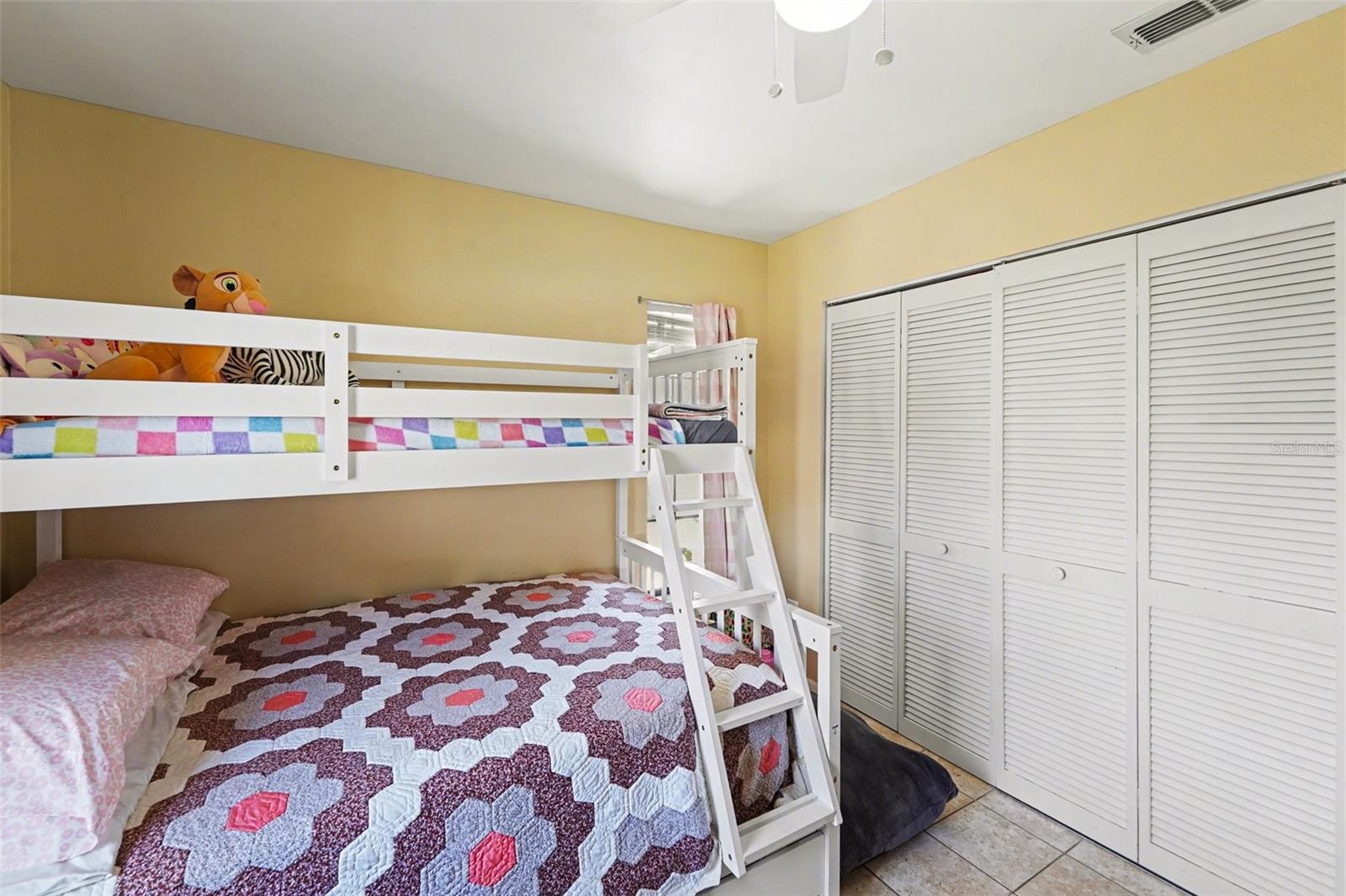 516 SHERIDAN DR, PALM HARBOR, FL, 34684