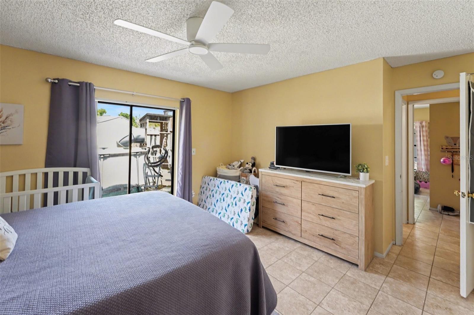 516 SHERIDAN DR, PALM HARBOR, FL, 34684