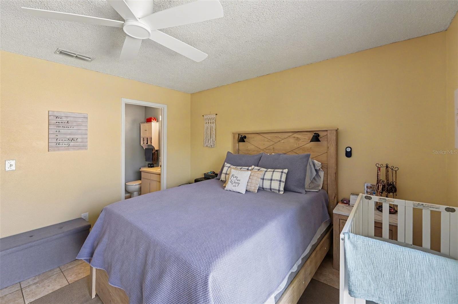 516 SHERIDAN DR, PALM HARBOR, FL, 34684