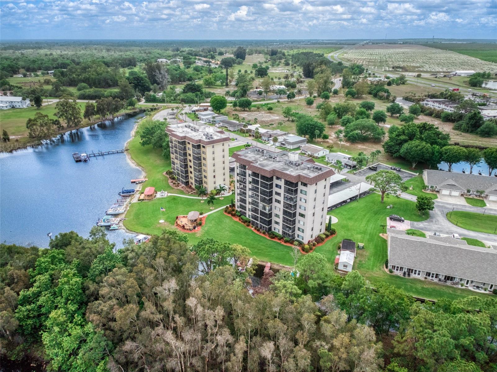 117 COUNTRY CLUB DR #202, LAKE PLACID, FL, 33852