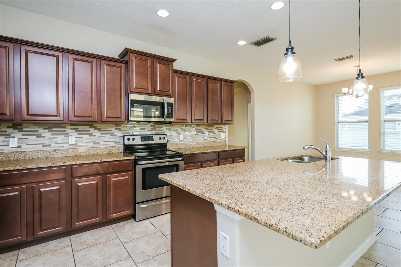 3223 OLIVIA BREEZE DR, KISSIMMEE, FL, 34746