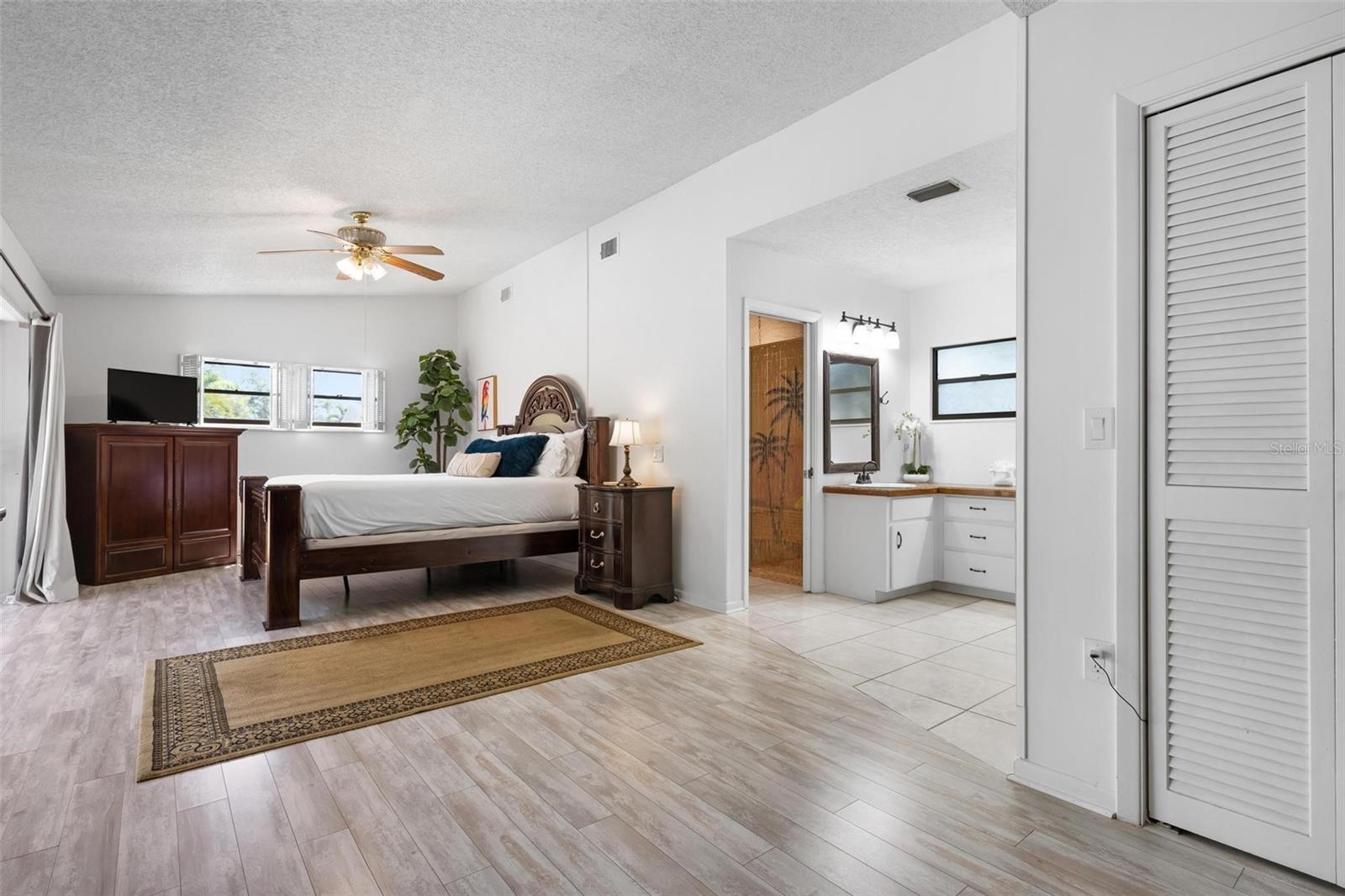 6201 6TH AVE NW, BRADENTON, FL, 34209