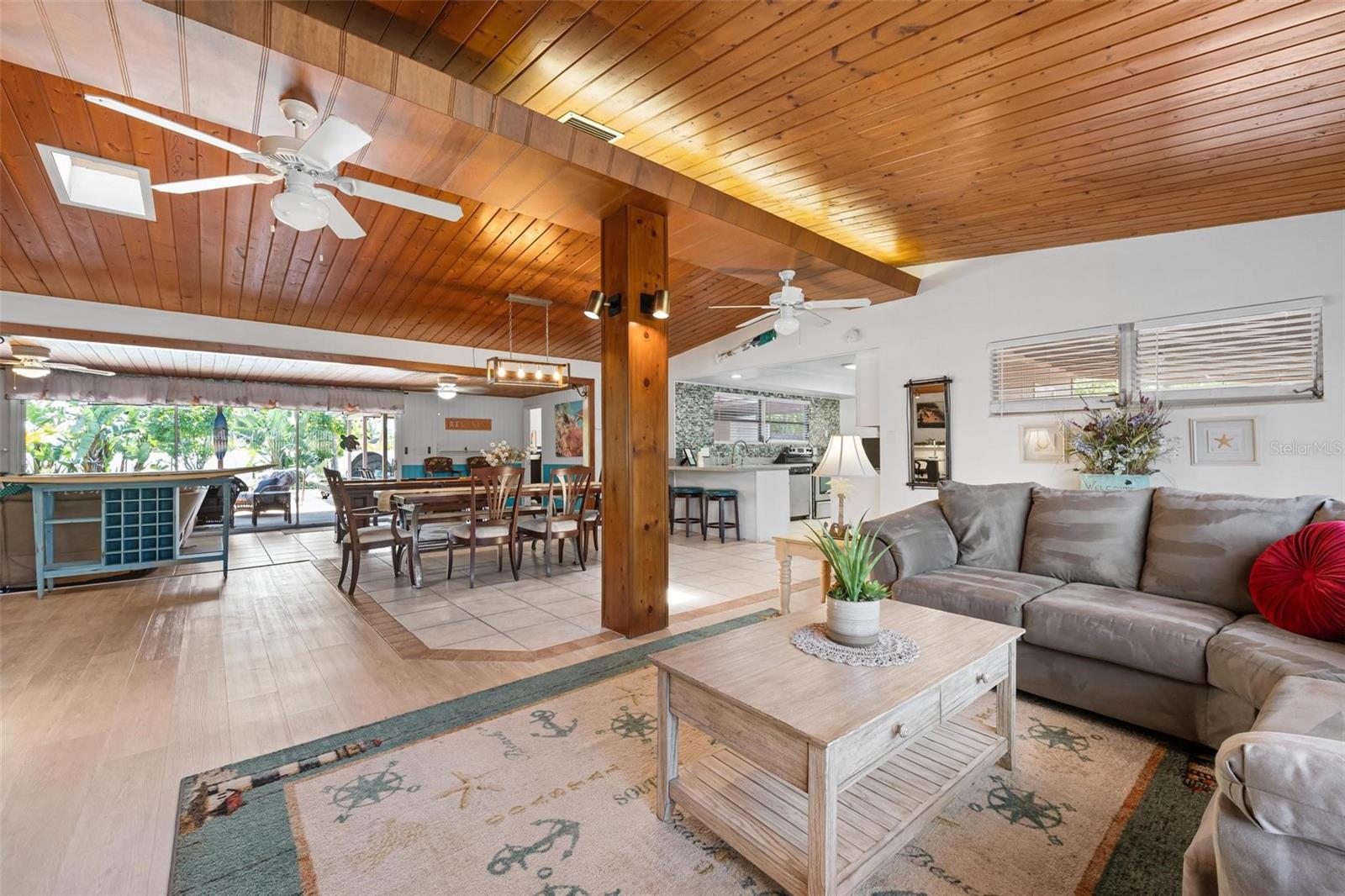 6201 6TH AVE NW, BRADENTON, FL, 34209