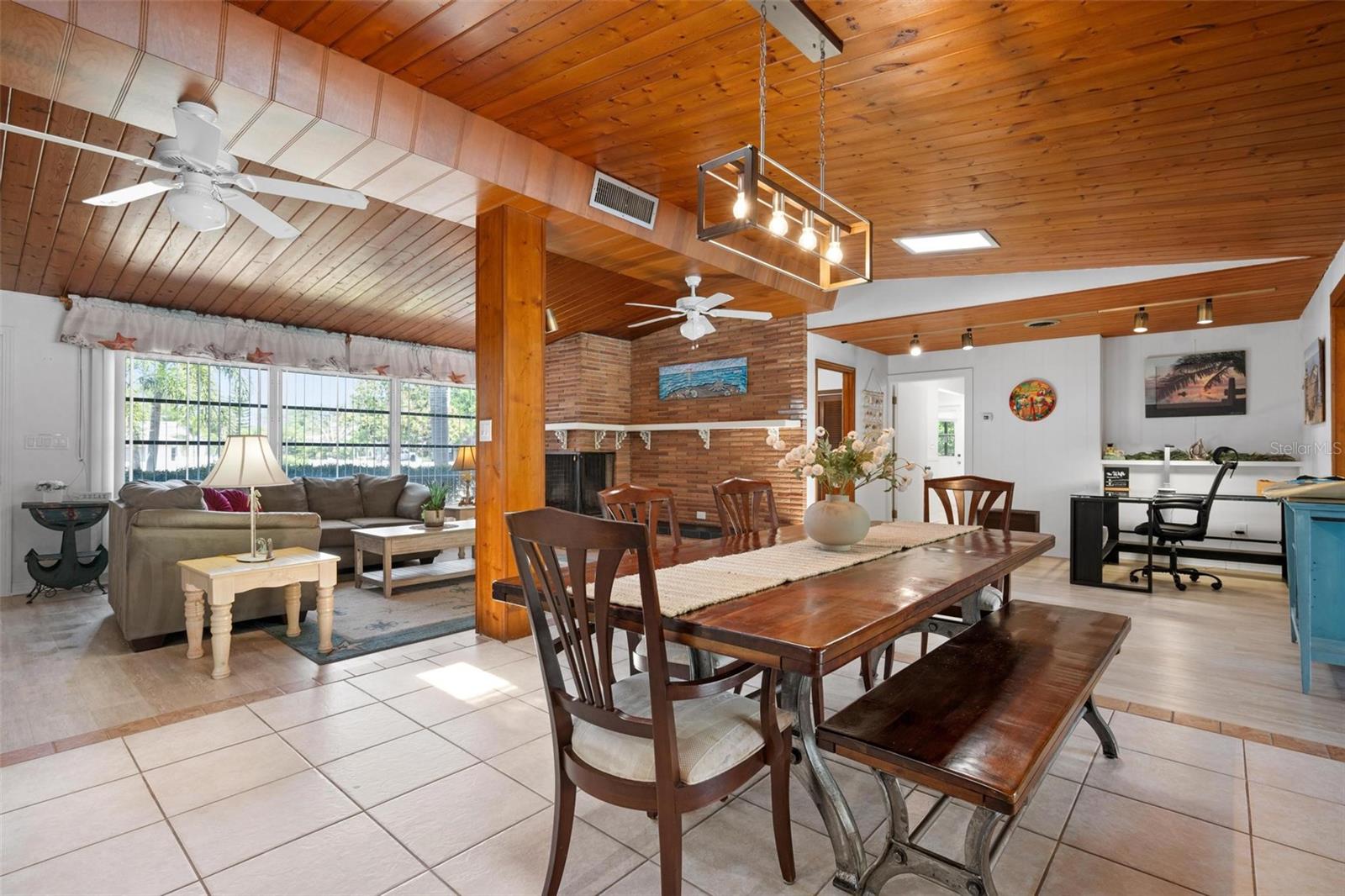 6201 6TH AVE NW, BRADENTON, FL, 34209