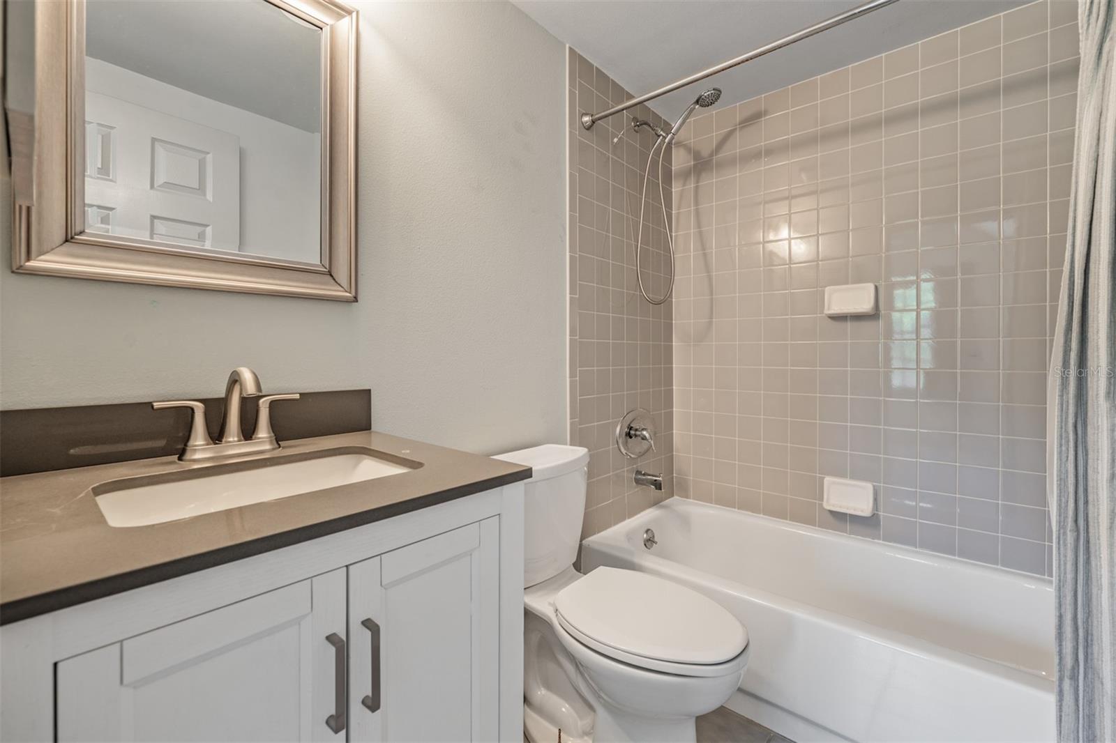 3220 W BAY VILLA AVE, TAMPA, FL, 33611