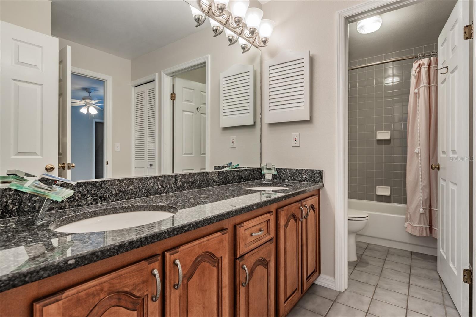 3220 W BAY VILLA AVE, TAMPA, FL, 33611