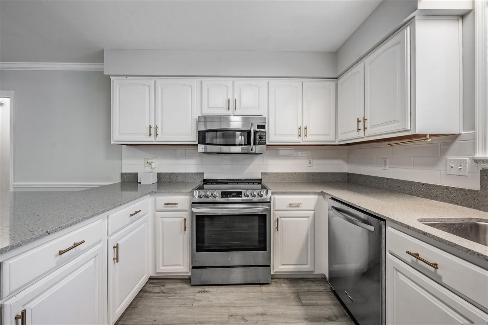 3220 W BAY VILLA AVE, TAMPA, FL, 33611