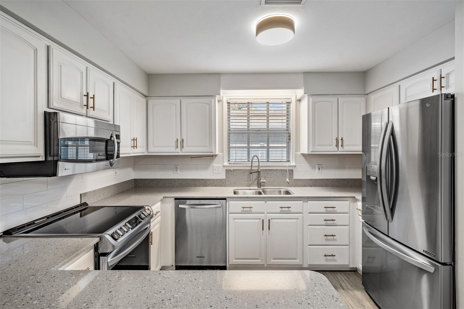 3220 W BAY VILLA AVE, TAMPA, FL, 33611