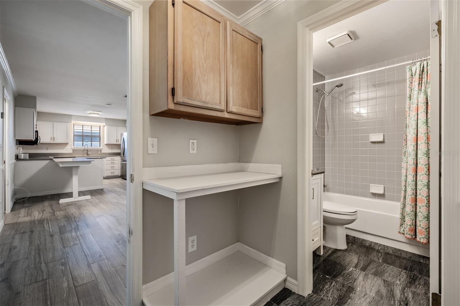 3220 W BAY VILLA AVE, TAMPA, FL, 33611