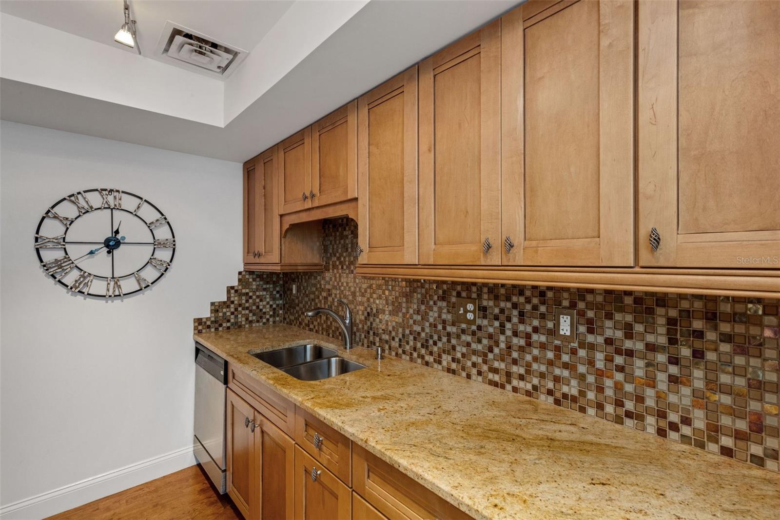 1990 MAIN ST #4, SARASOTA, FL, 34236