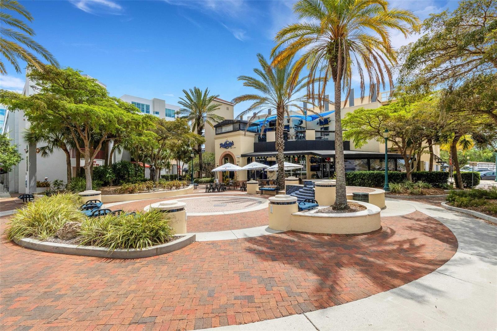 1990 MAIN ST #4, SARASOTA, FL, 34236