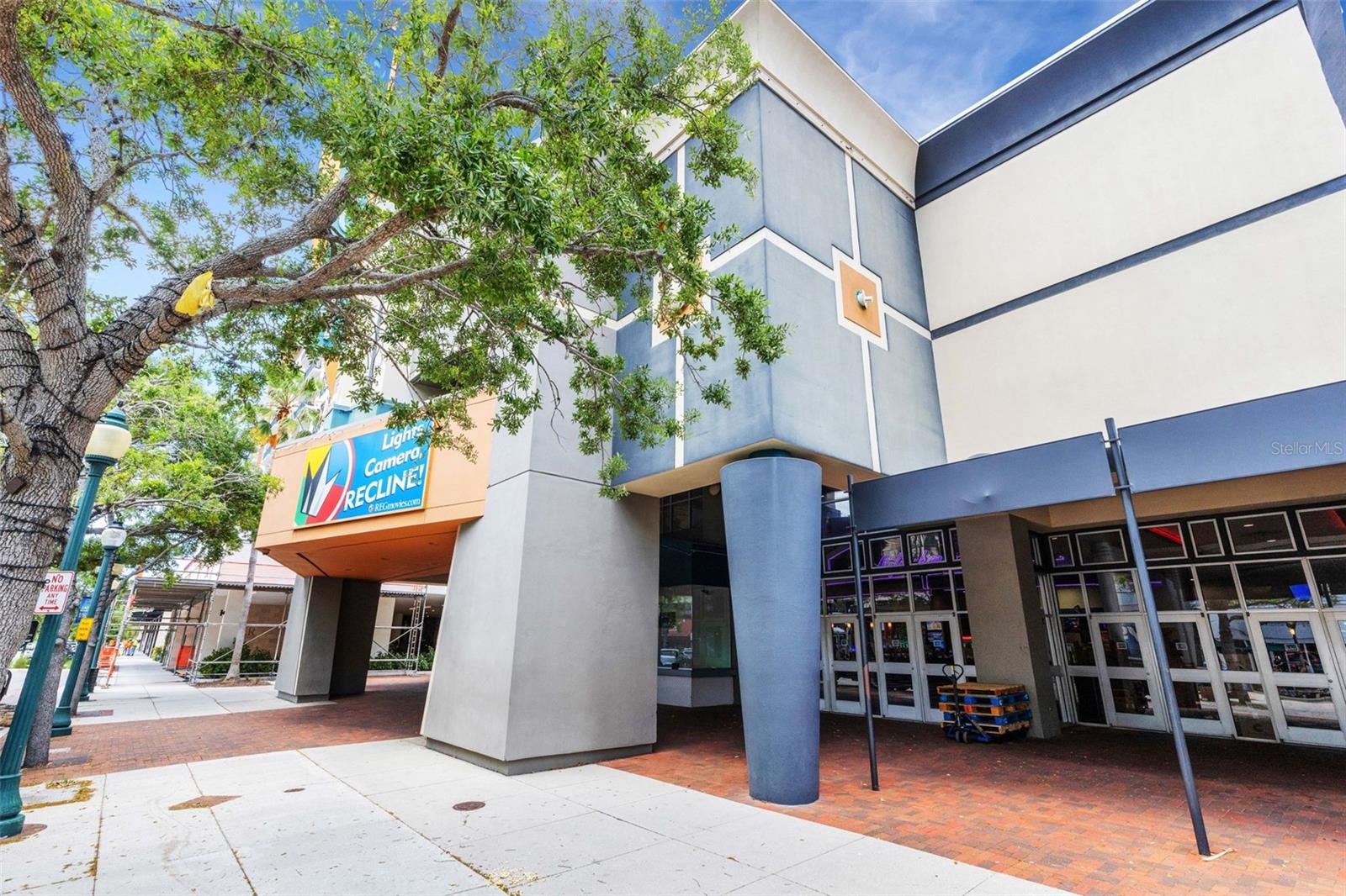 1990 MAIN ST #4, SARASOTA, FL, 34236
