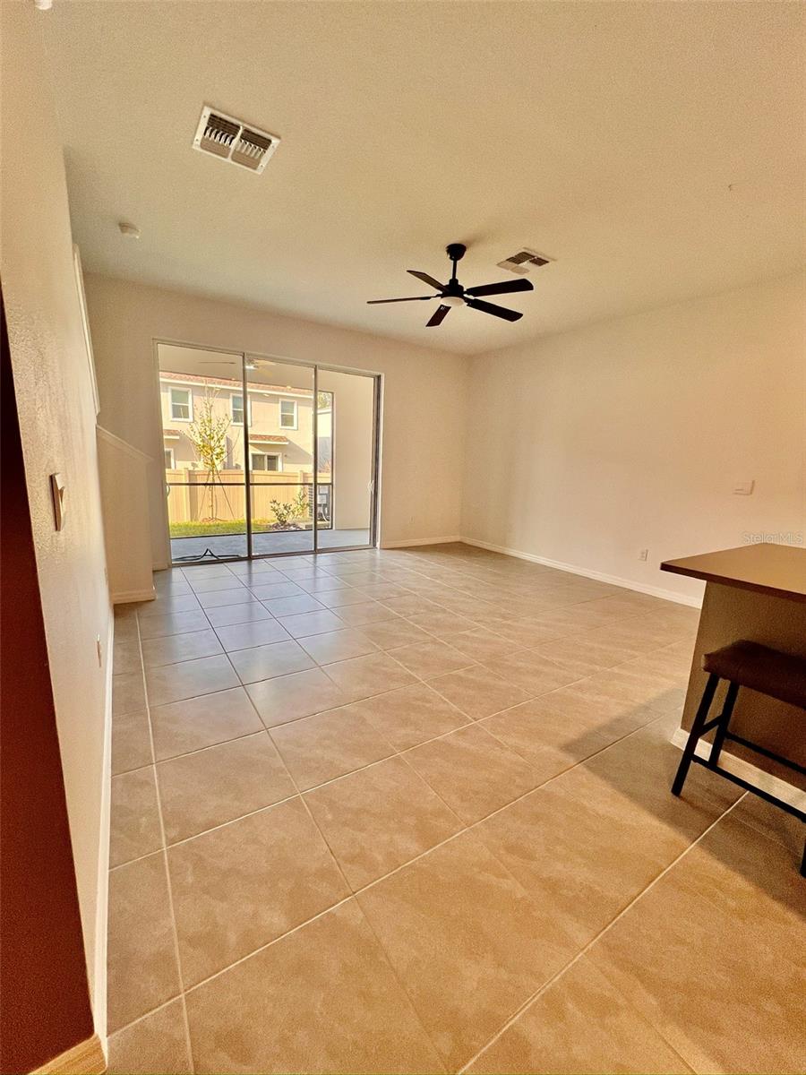 31325 MIDNIGHT SUN WAY, WESLEY CHAPEL, FL, 33545