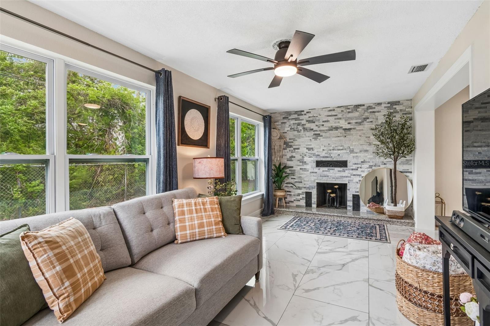 1618 BARRY RD, CLEARWATER, FL, 33756