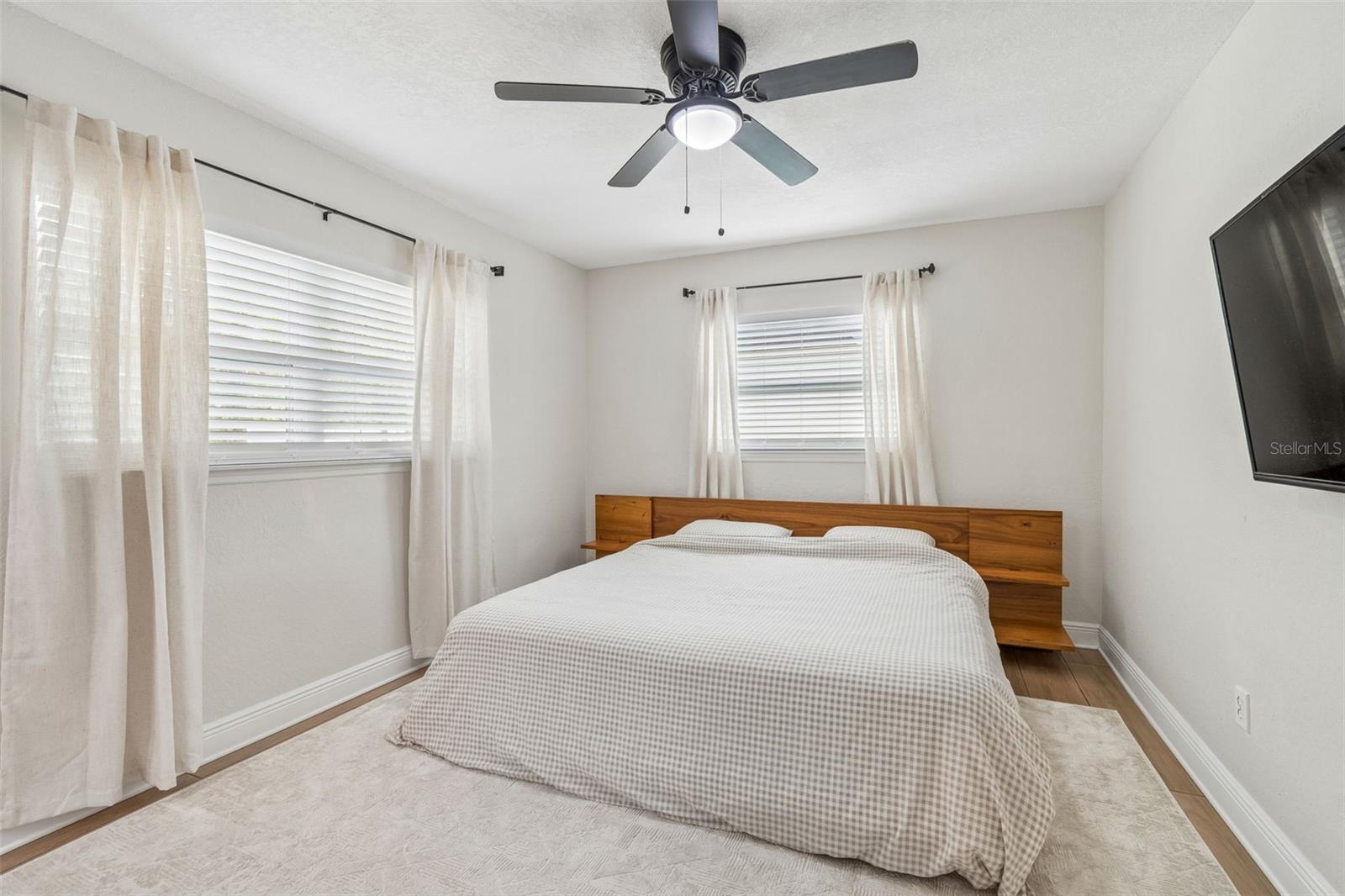 1618 BARRY RD, CLEARWATER, FL, 33756