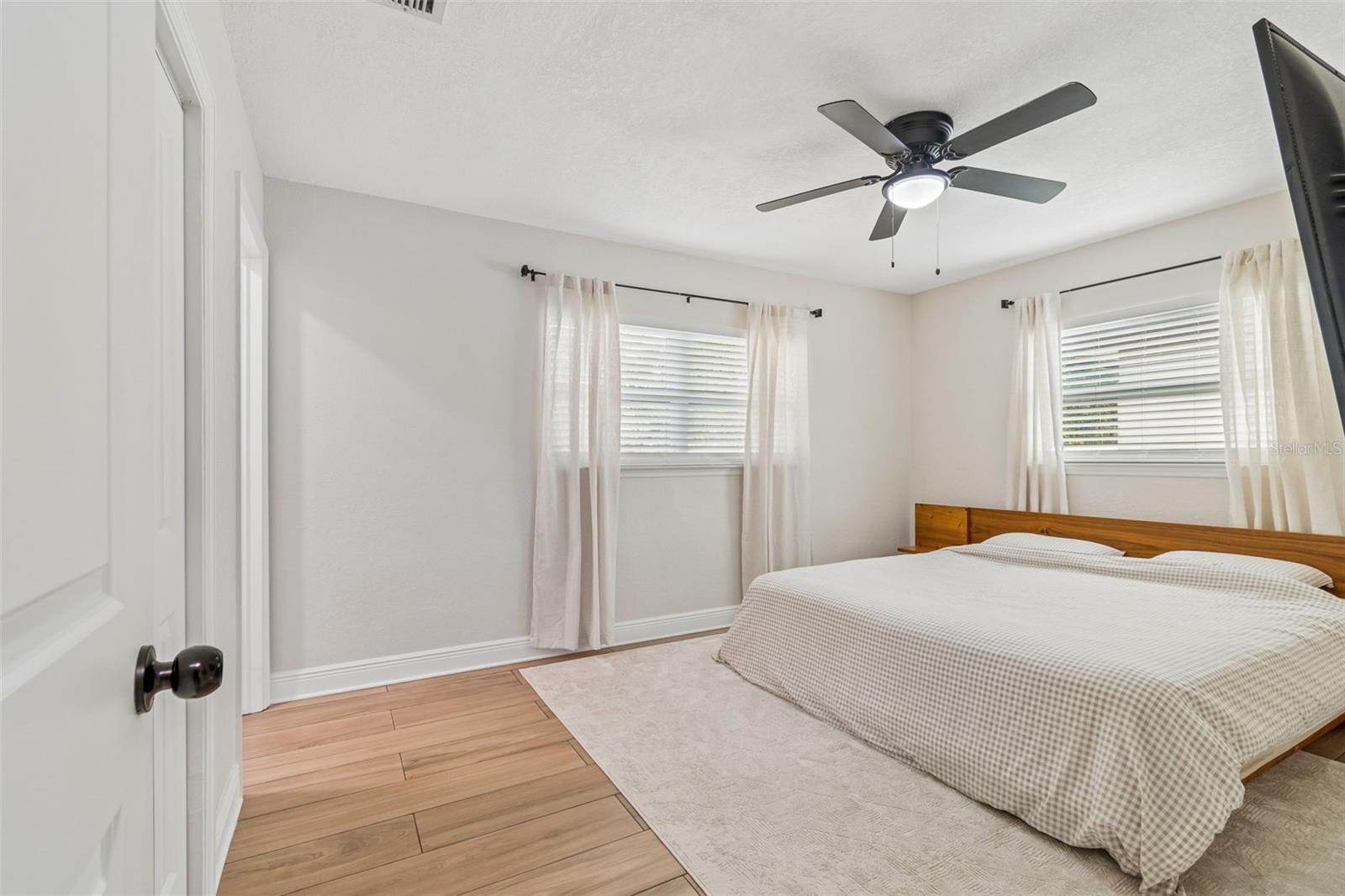 1618 BARRY RD, CLEARWATER, FL, 33756