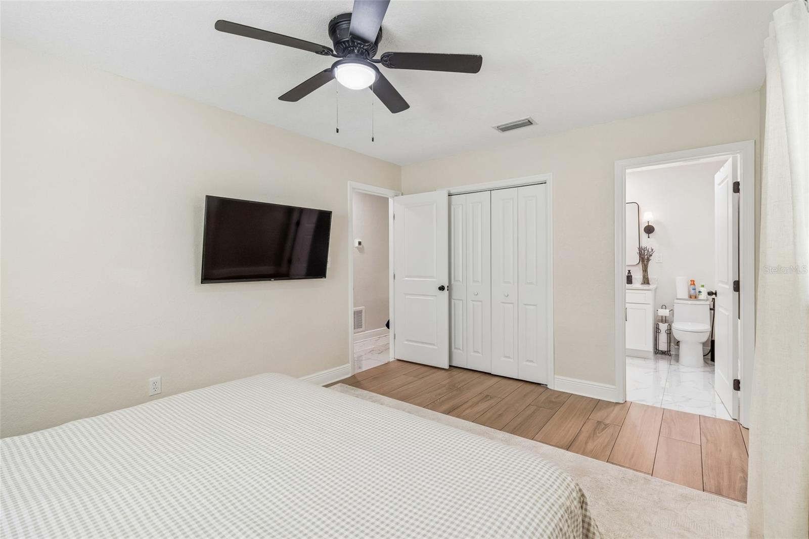 1618 BARRY RD, CLEARWATER, FL, 33756