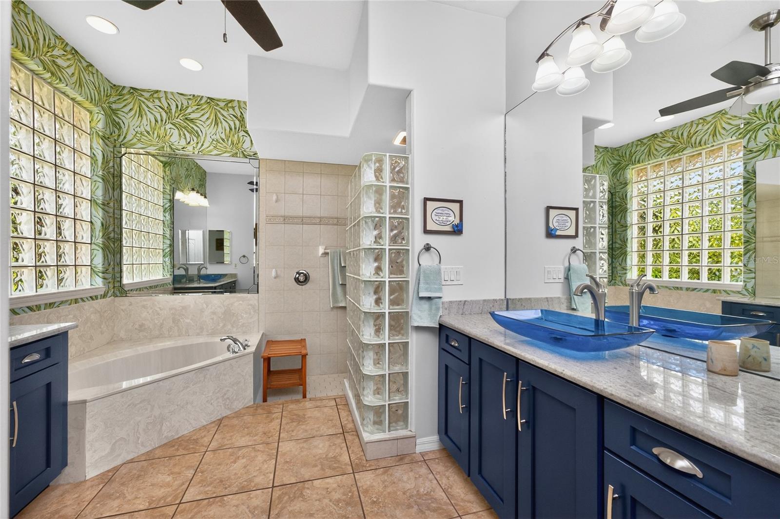 16237 CAPE HORN BLVD, PUNTA GORDA, FL, 33955