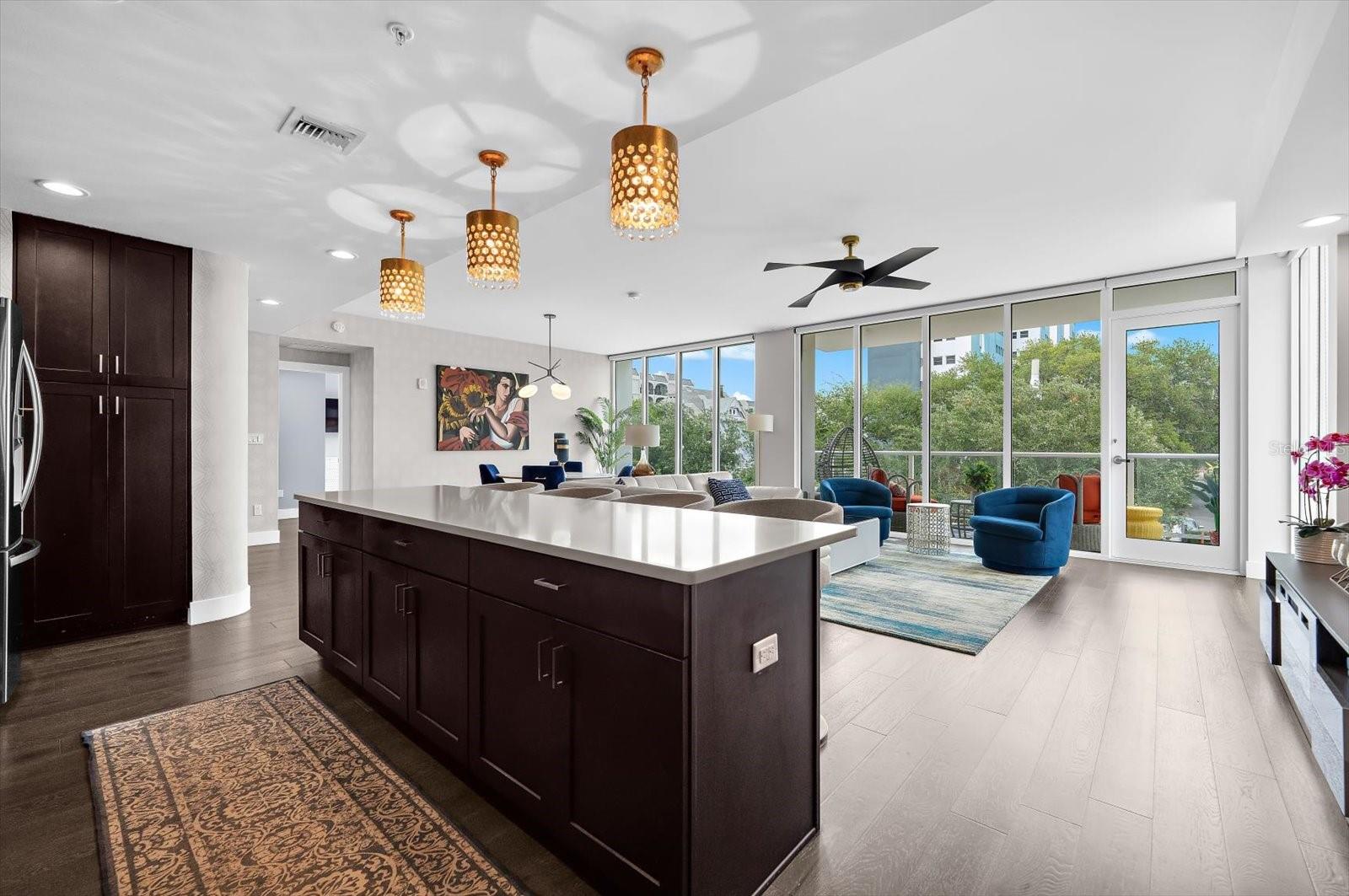 176 4TH AVE NE #201, ST PETERSBURG, FL, 33701