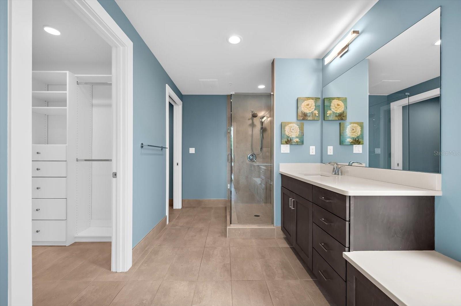 176 4TH AVE NE #201, ST PETERSBURG, FL, 33701