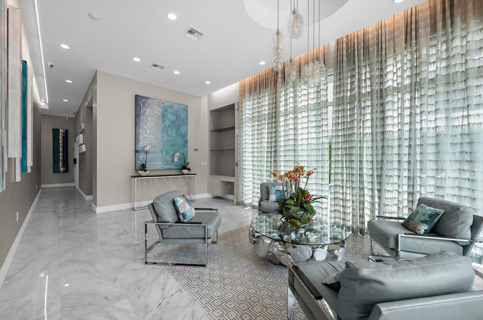 176 4TH AVE NE #201, ST PETERSBURG, FL, 33701