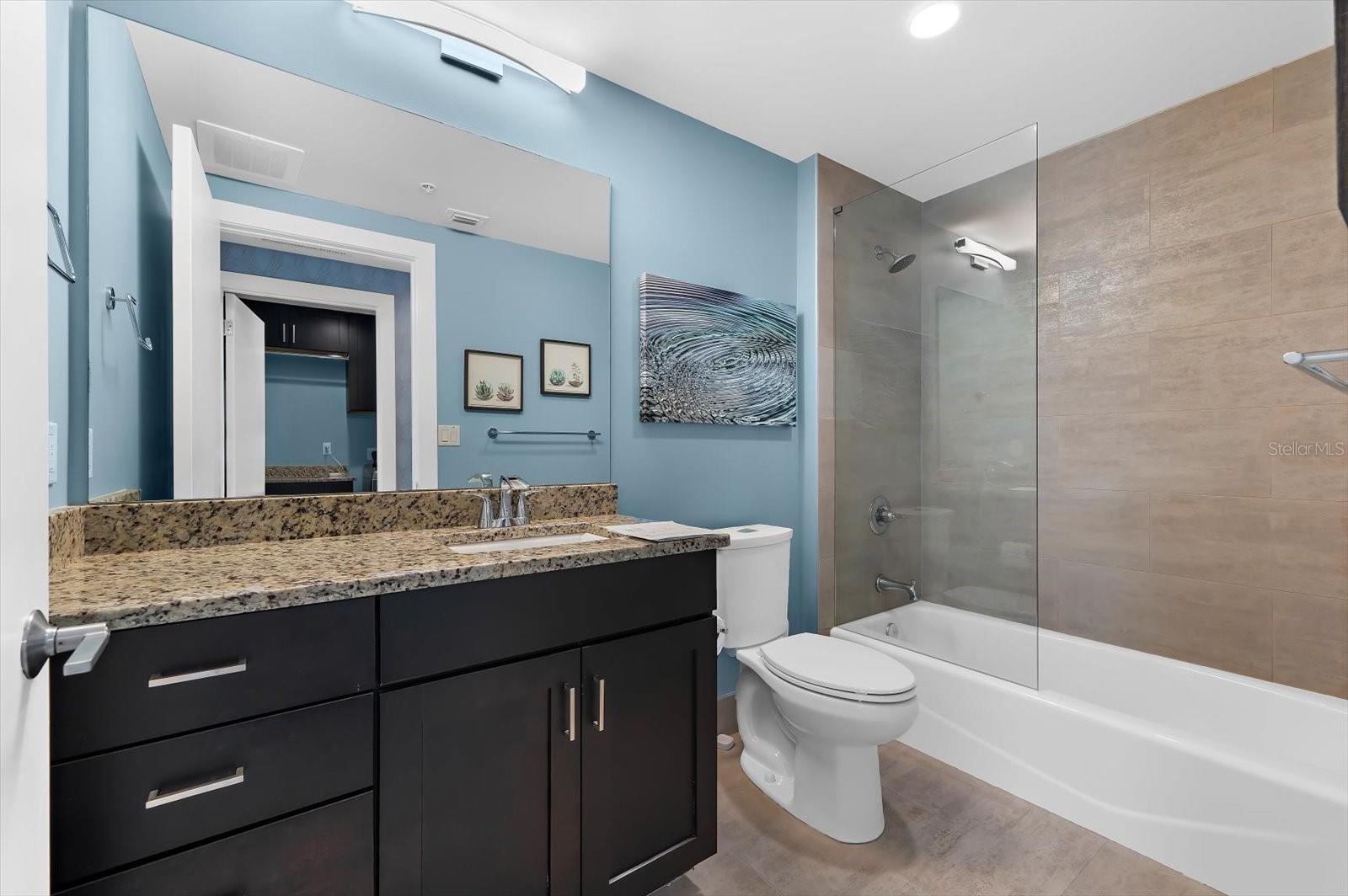 176 4TH AVE NE #201, ST PETERSBURG, FL, 33701