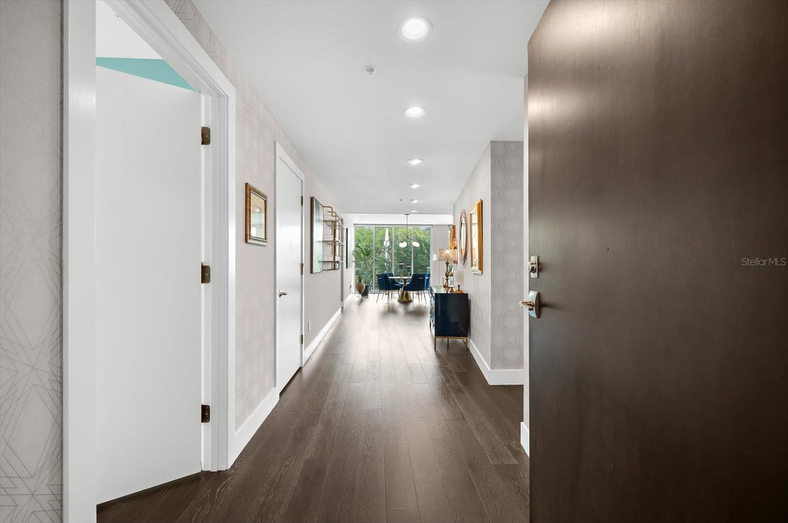 176 4TH AVE NE #201, ST PETERSBURG, FL, 33701