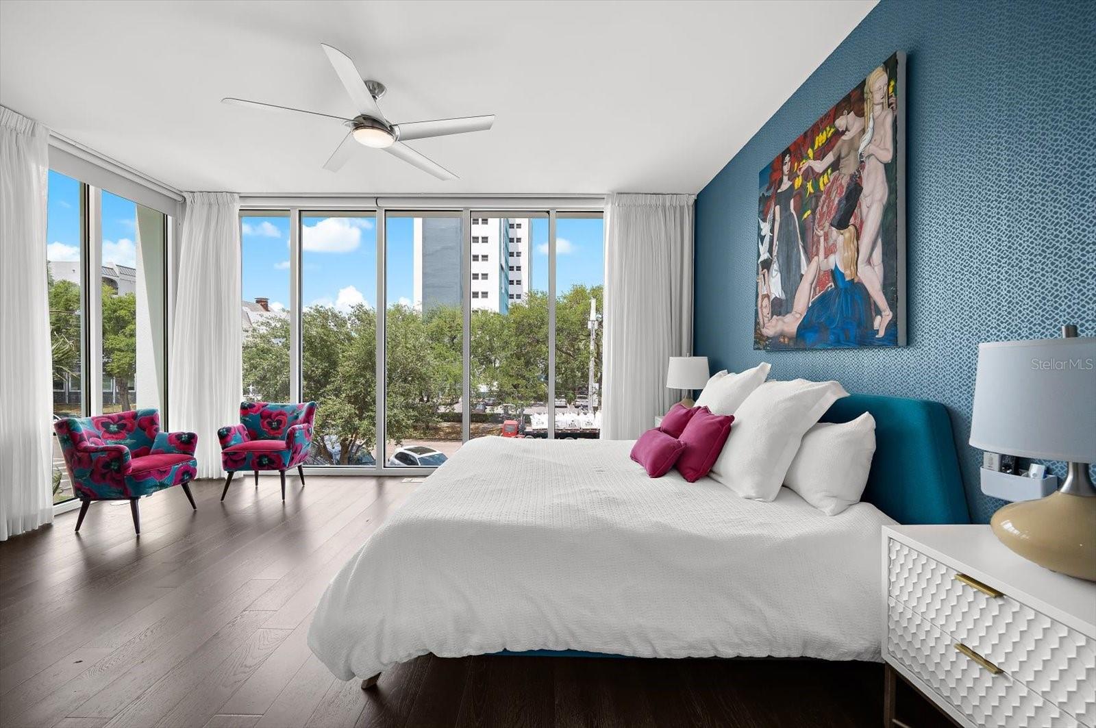 176 4TH AVE NE #201, ST PETERSBURG, FL, 33701