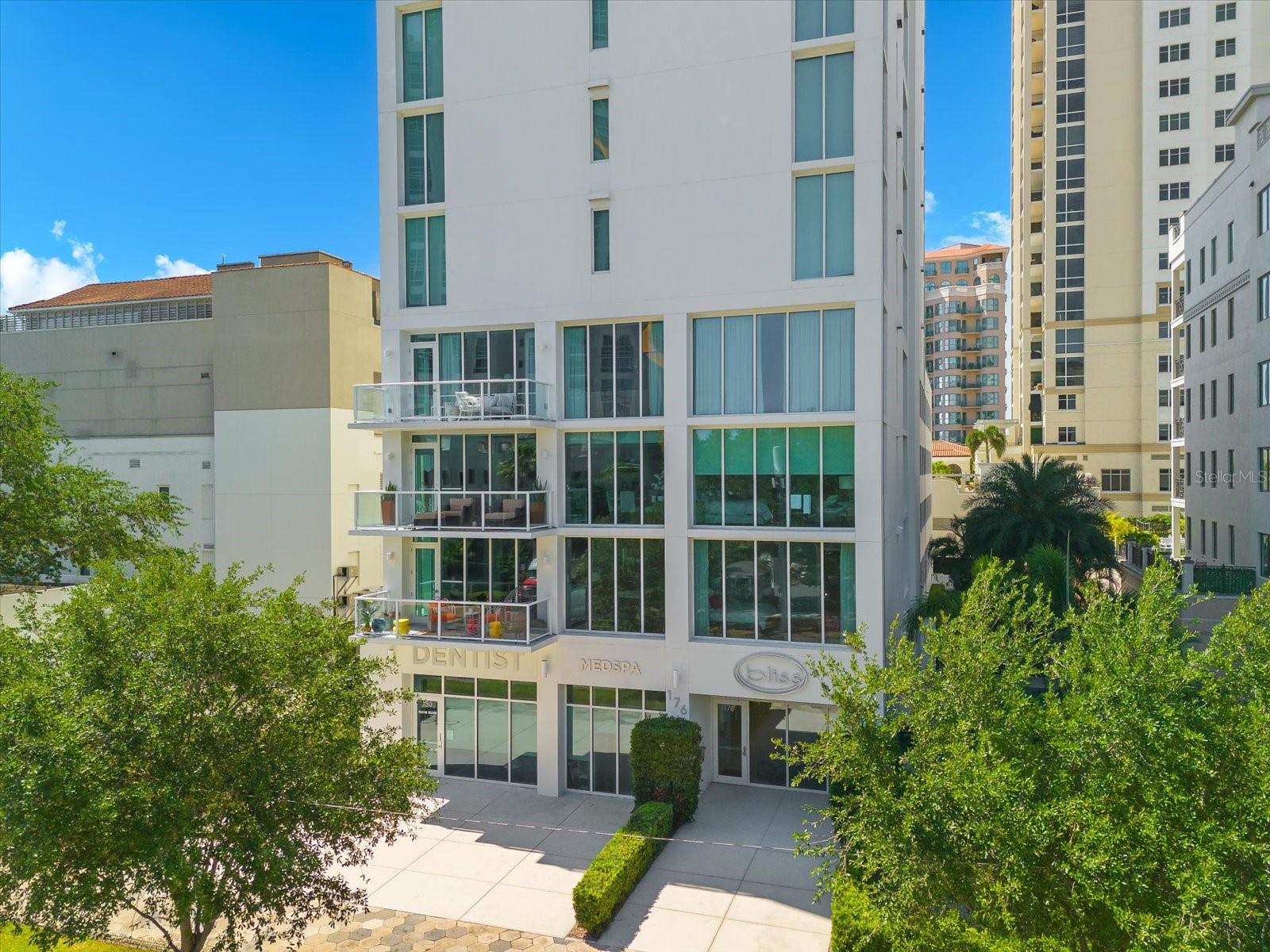 176 4TH AVE NE #201, ST PETERSBURG, FL, 33701