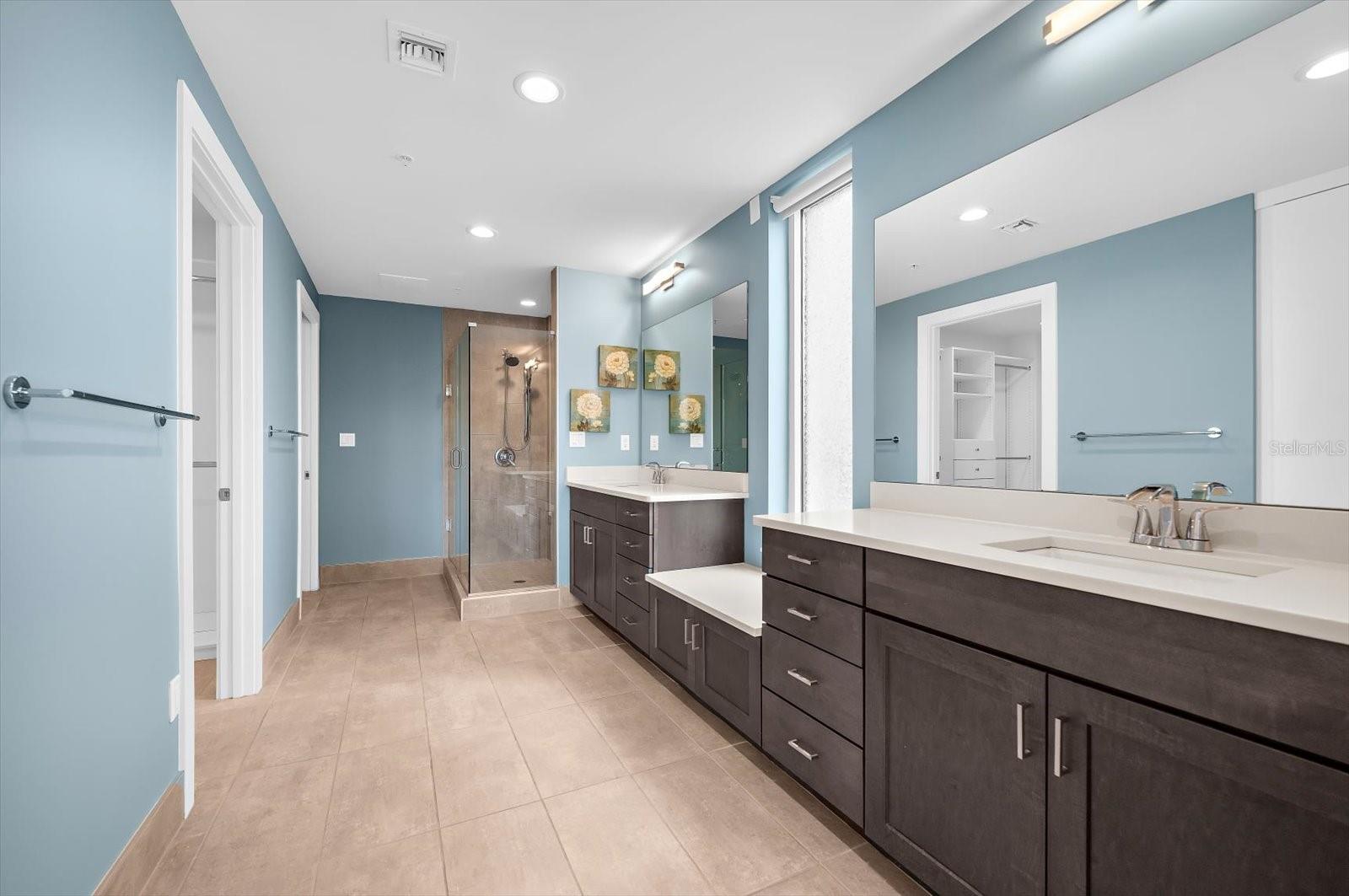 176 4TH AVE NE #201, ST PETERSBURG, FL, 33701